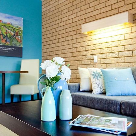 Ovens Valley Motor Inn Bright Esterno foto