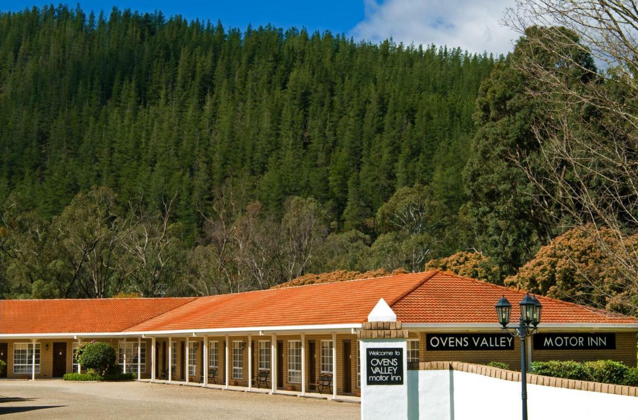Ovens Valley Motor Inn Bright Esterno foto